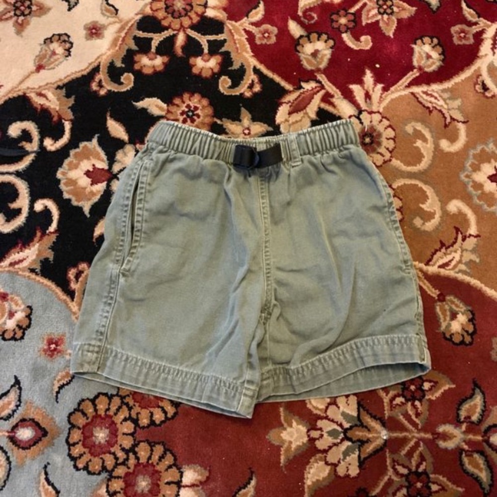 Clothes - Picture 5 of 8